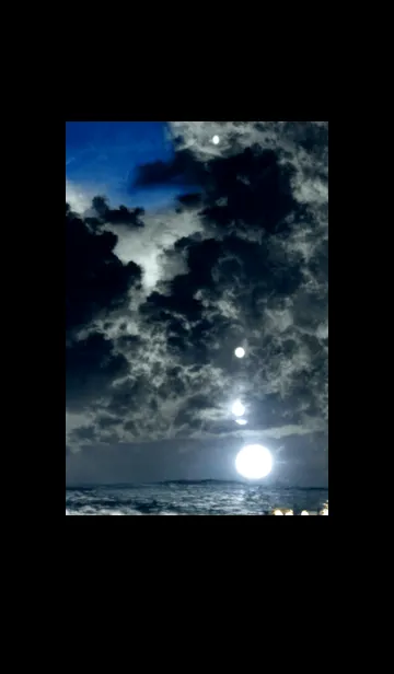 [LINE着せ替え] 神秘の月夜[12/30]。の画像1