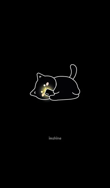 [LINE着せ替え] 横になっている黒のかわいい猫の画像1