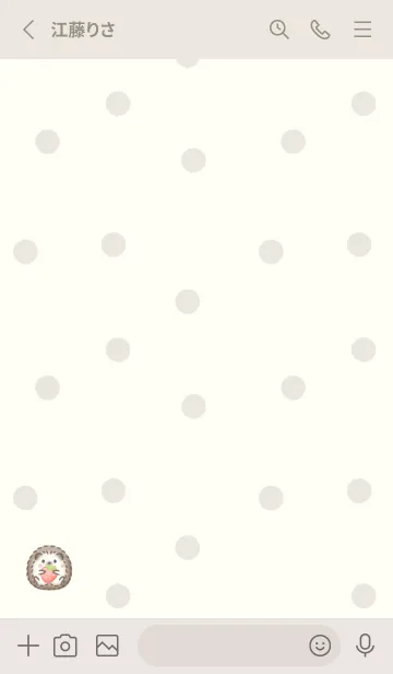 [LINE着せ替え] 小さいハリネズミと苺 -ベージュ- ドットの画像2