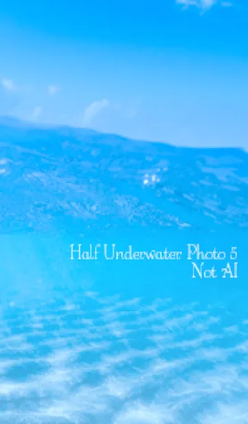 [LINE着せ替え] Half Underwater Photo 5 Not AIの画像1